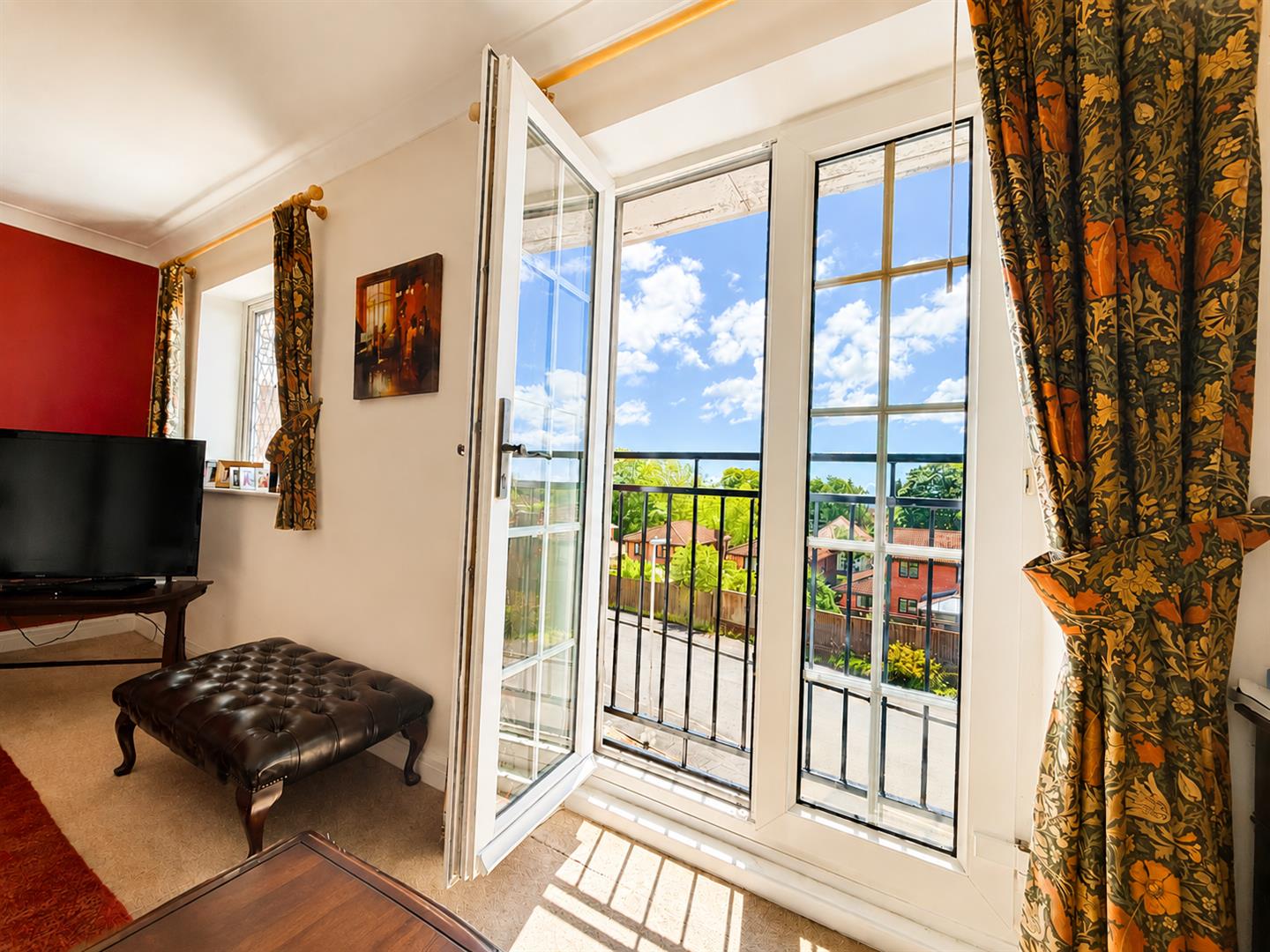 Newnham Crescent, Sketty, Swansea, SA2 0RZ
